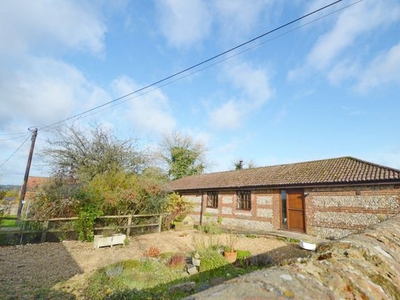 Barn conversion to rent in The Hirsel, Field Farm Lane, Colemore, Alton, Hampshire GU34