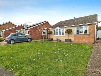 Bungalow to rent in Rivehall Avenue, Welton, Lincoln LN2