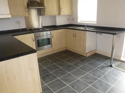 Churchdale Road, SHEFFIELD - 3 bedroom house