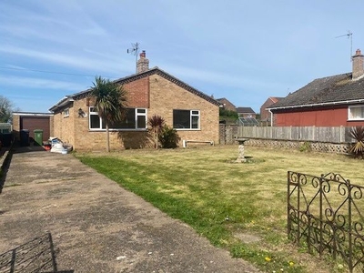 Detached bungalow to rent in King Georges Avenue, Rollesby, Great Yarmouth NR29