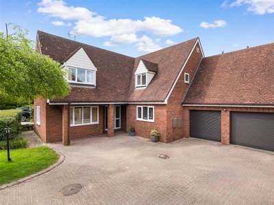 Detached house for sale in Abbey Close, Alcester B49