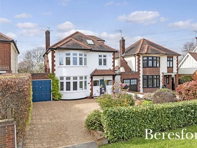 Detached house for sale in Chelmsford Road, Shenfield CM15