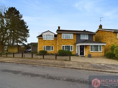 Detached house for sale in Cromwell Road, Stevenage SG2