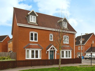 Detached house for sale in Runnymede Lane, Kingswood, Hull HU7