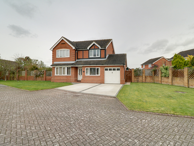 Detached house for sale in St James Close, Crowle, Scunthorpe DN17
