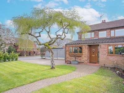 Detached house for sale in Stonebow Road, Drakes Broughton, Worcestershire WR10