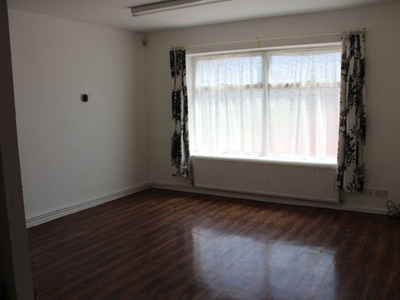 Detached house to rent in Ashcroft Road Stopsley, Luton, Bedfordshire LU2