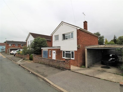 Detached house to rent in Gladstone Road, Willesborough, Ashford, Kent TN24