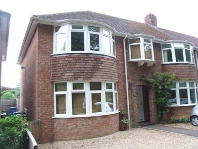 Detached house to rent in Newmarket Road, Bury St. Edmunds IP33