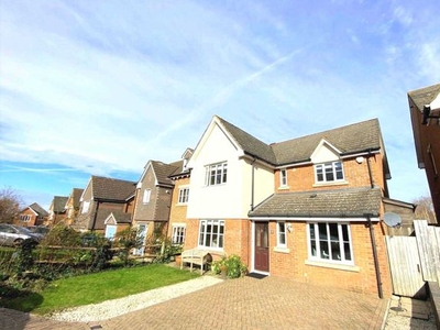 Detached house to rent in Old Church Way, Chartham CT4