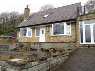 Detached house to rent in Springwood Avenue, Copley, Halifax HX3