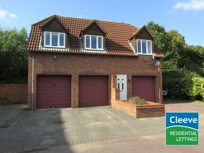 Detached house to rent in The Cloisters, Bishops Cleeve, Cheltenham GL52