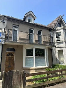 Flat to rent in Walpole Road, Boscombe, Bournemouth BH1