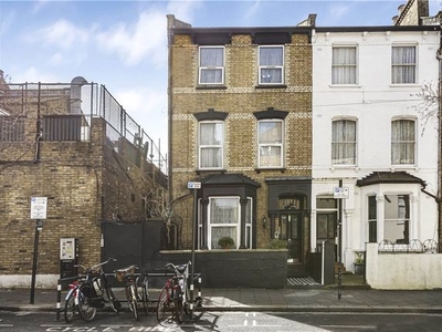 End terrace house for sale in Beatty Road, London N16