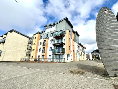 Flat for sale in St. Christophers Court, Marina, Swansea SA1
