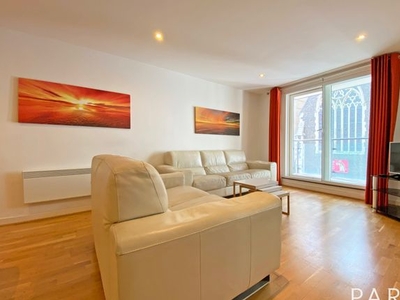 Flat to rent in Avalon Buildings, West Street, Brighton, East Sussex BN1