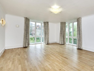 Flat to rent in Blore House, Kings Chelsea, Coleridge Gardens, London SW10