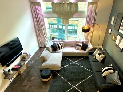 Flat to rent in Bourlet Close, London W1W