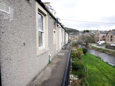 Flat to rent in Bridgehouse Terrace, Peebles, Scottish Borders EH45
