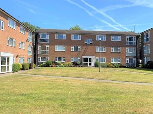 Flat to rent in Gaywood Court, Nicholas Road, Blundellsands L23