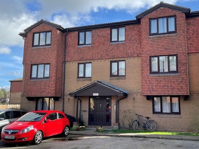 Flat to rent in Hunting Gate, Colchester CO1