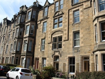Flat to rent in Roseneath Terrace, Marchmont, Edinburgh EH9