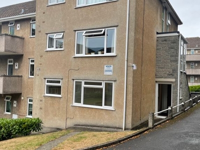 Flat to rent in Shrubbery Avenue, Weston-Super-Mare BS23
