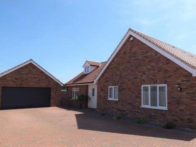 Holmsey Green, Beck Row, BURY ST. EDMUNDS - 4 bedroom detached house