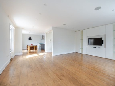 Maisonette to rent in Westbourne Park Road, Westbourne Park W11
