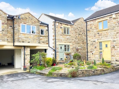 Mews house for sale in Chatsworth Grove, Harrogate HG1