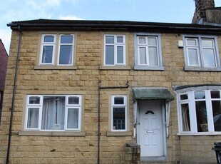 Property to rent in Springdale Avenue, Huddersfield HD1