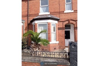 Room to rent in Newry Park, Chester CH2