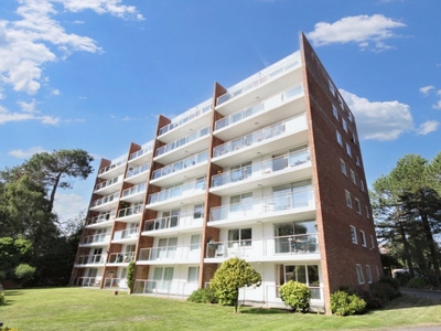 Sandbourne Road, Bournemouth, BH4 2 bedroom flat/apartment in Bournemouth