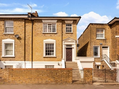 Semi-detached house for sale in Stamford Road, London N1
