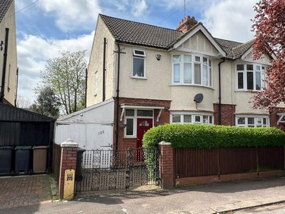 Semi-detached house to rent in Argyll Avenue, Luton, Bedfordshire LU3