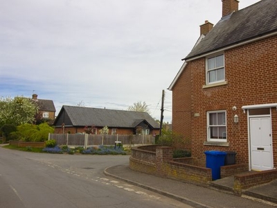 Semi-detached house to rent in Lees Court, Sudbury, Suffolk CO10