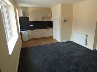 Studio to rent in Studio 2, Britannia House DN4