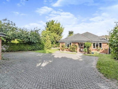 Tannery Drift, Royston - 4 bedroom detached bungalow