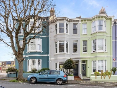 Terraced house to rent in Chesham Street, Brighton BN2