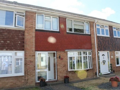 Terraced house to rent in Hawkinge Way, Hornchurch, Essex RM12