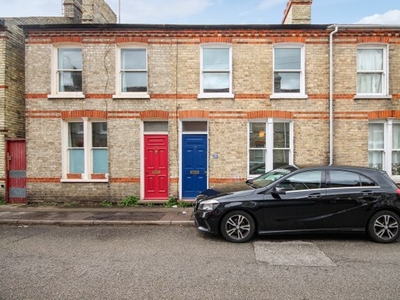 Terraced house to rent in Suez Road, Cambridge CB1