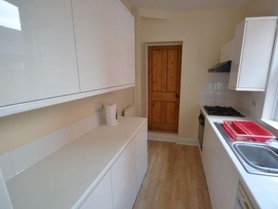 Terraced house to rent in Welford Road, Knighton Fields, Leicester LE2