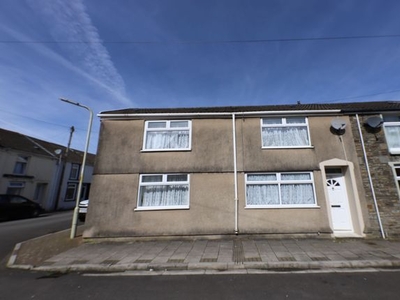 Terraced house to rent in Ynysllwyd Street, Aberdare CF44