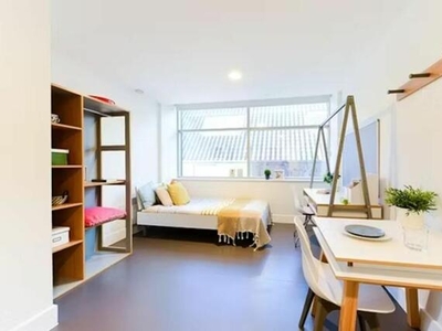 1 Bedroom Flat For Rent In Aston St, Birmingham