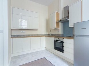 1 Bedroom Flat For Rent In Brook Green, London