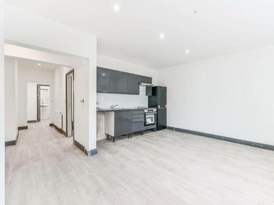1 Bedroom Flat For Rent In Thornton Heath, Croydon