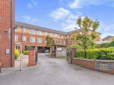 1 Bedroom Flat For Sale In Totton, Southampton