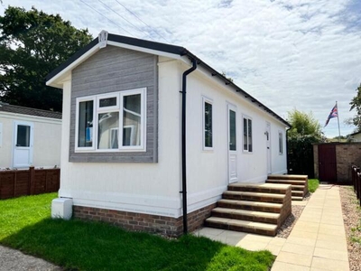 1 Bedroom Park Home For Sale In Southampton, Hampshire
