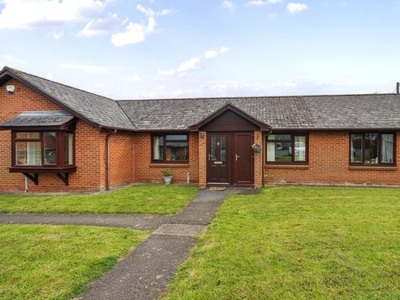 2 Bed Bungalow For Sale in Kington, Herefordshire, HR5 - 5408657