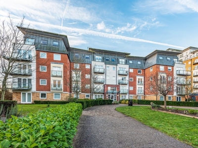 2 Bed Flat/Apartment For Sale in Basingstoke, Hampshire, RG21 - 4893821
